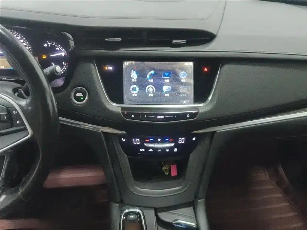 2016 Cadillac XT5 25T Luxury — миниатюра 6