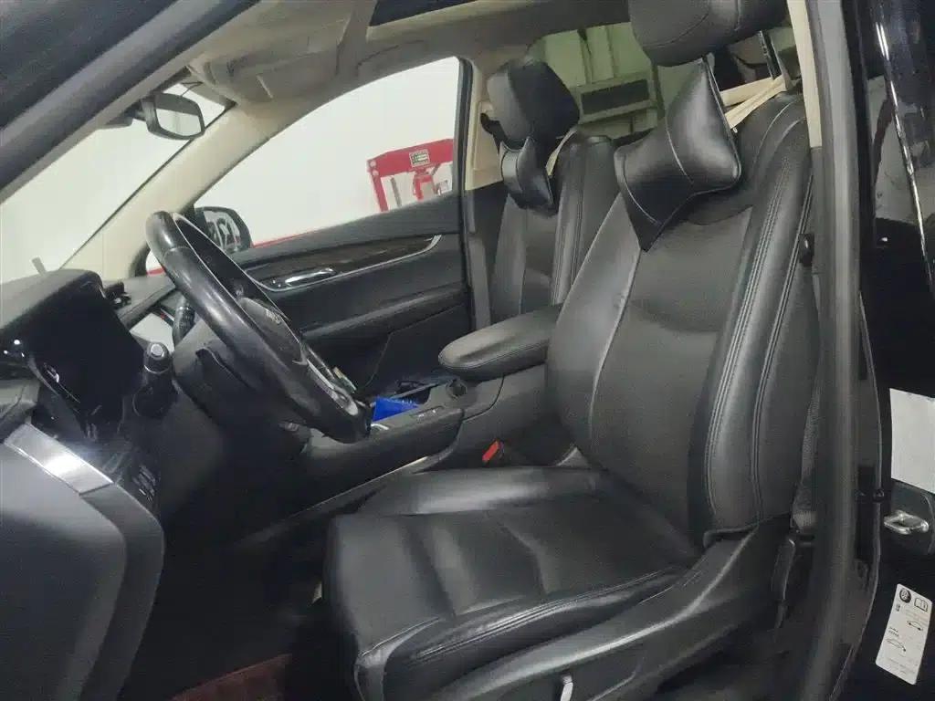 2016 Cadillac XT5 25T Luxury — миниатюра 8