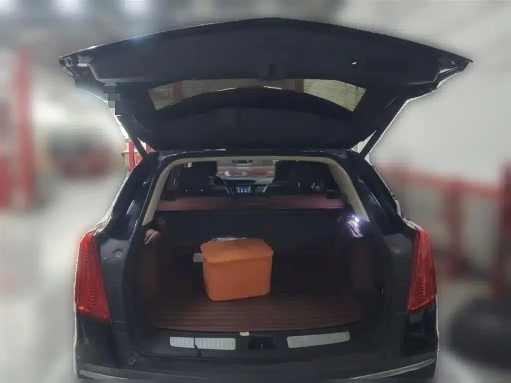 2016 Cadillac XT5 25T Luxury — миниатюра 10