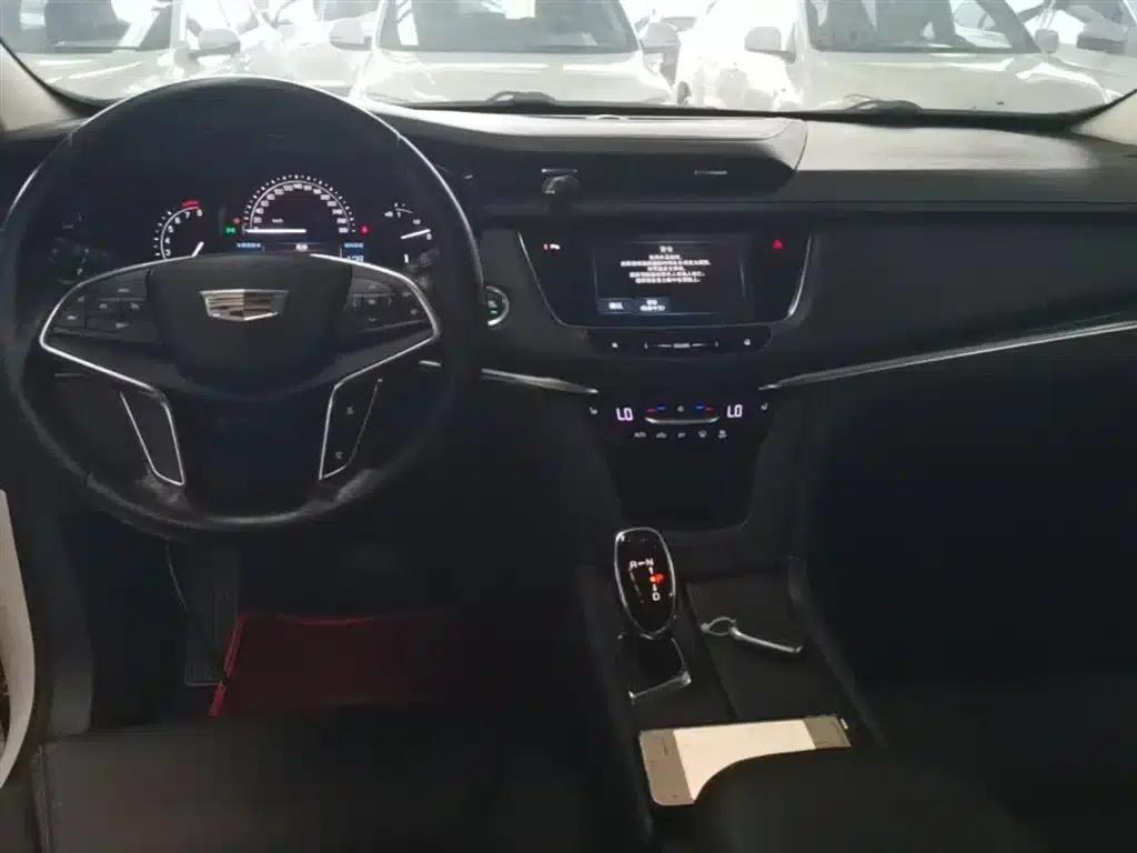 Cadillac XT5 2017 Anniversary Edition 25T Luxury — миниатюра 10