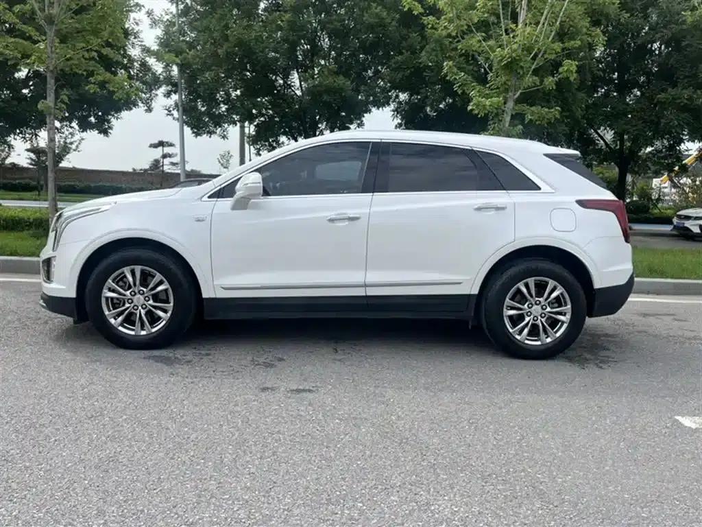 Cadillac XT5 2020 Facelift 28T AWD Luxury — миниатюра 13