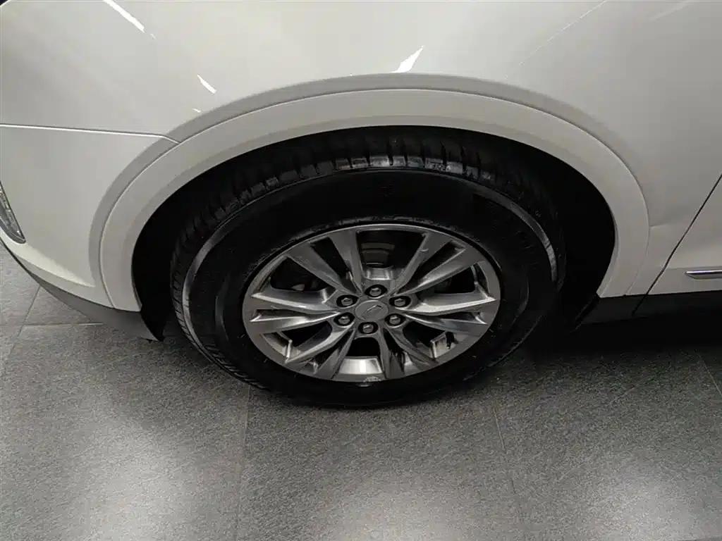 Cadillac XT5 2020 Facelift 28T Luxury — миниатюра 23