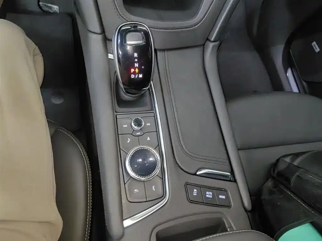 Cadillac XT5 2020 Facelift 28T Luxury — миниатюра 14
