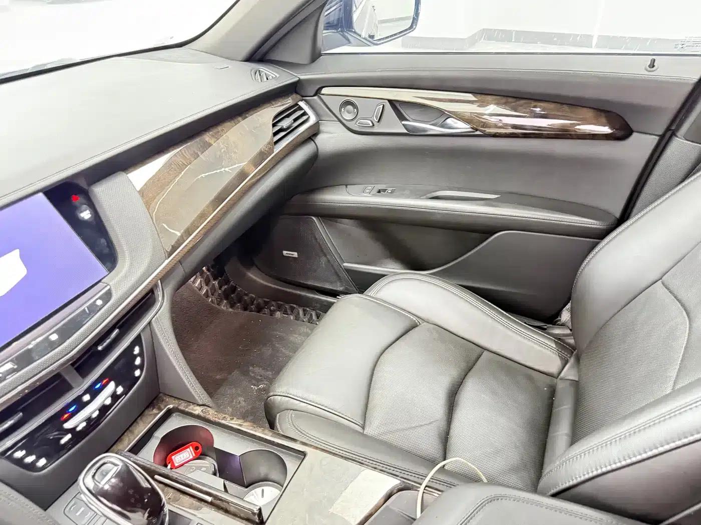 2021 Cadillac CT6 28T Luxury — миниатюра 6