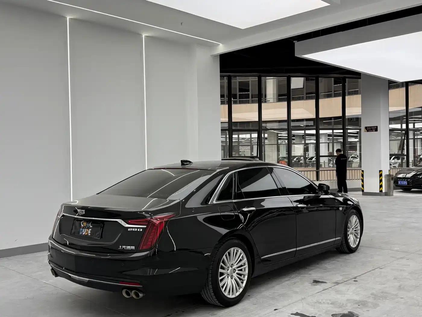 2021 Cadillac CT6 28T Luxury — миниатюра 10