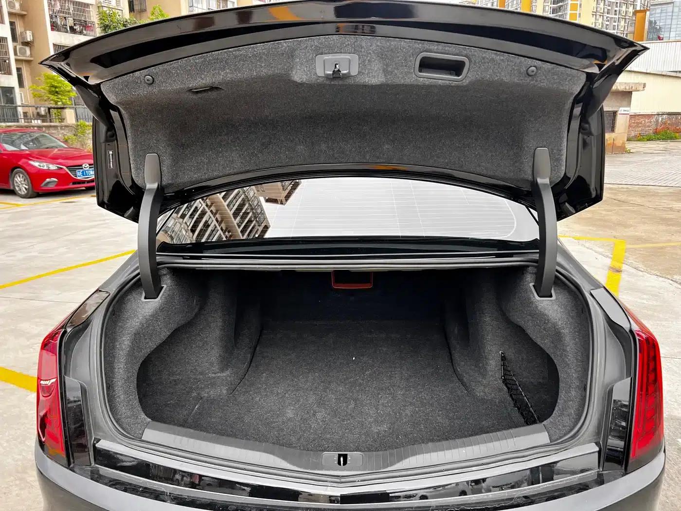 2019 Cadillac CT6 28T Luxury — миниатюра 17