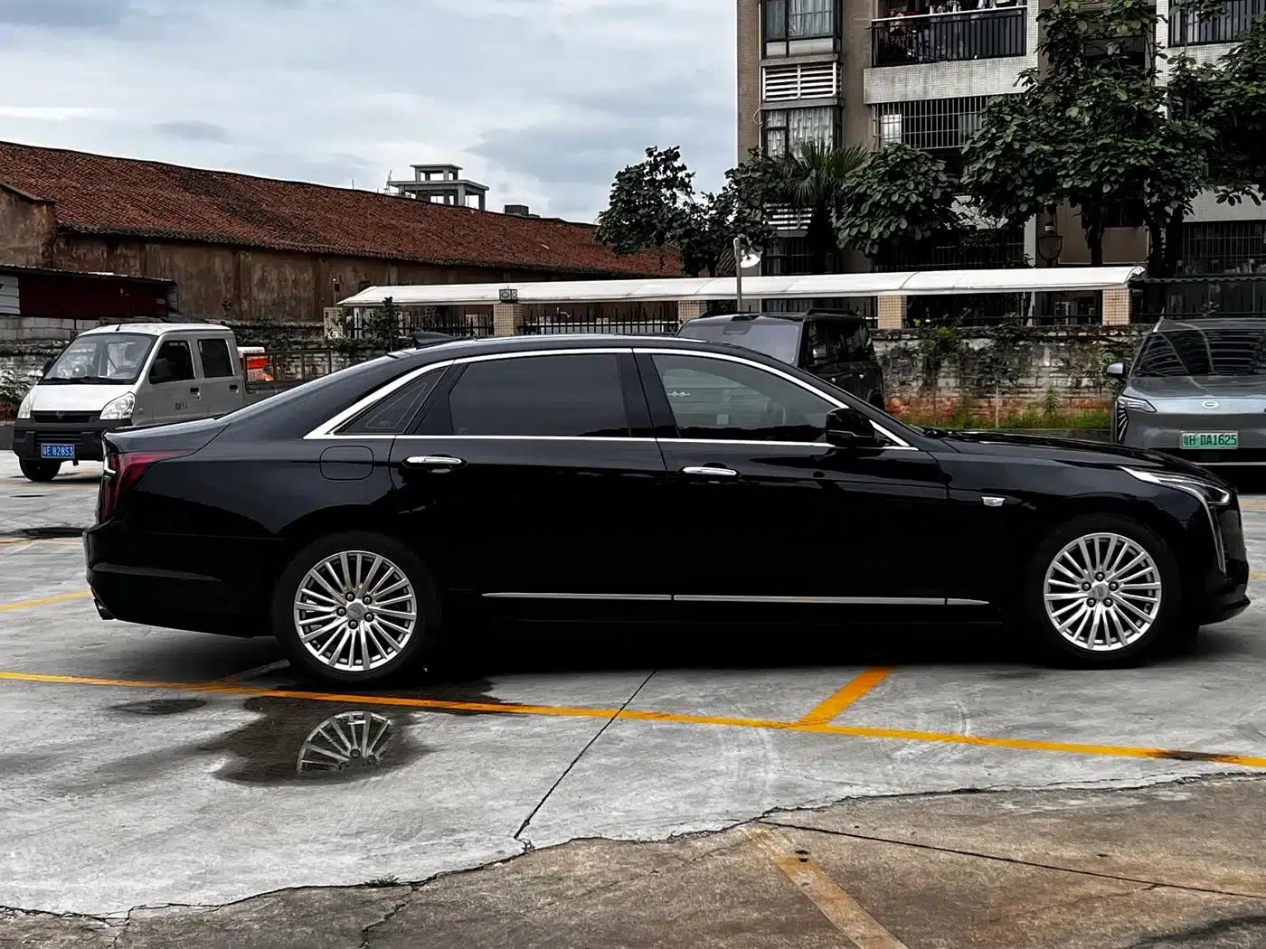 2019 Cadillac CT6 28T Luxury — миниатюра 4