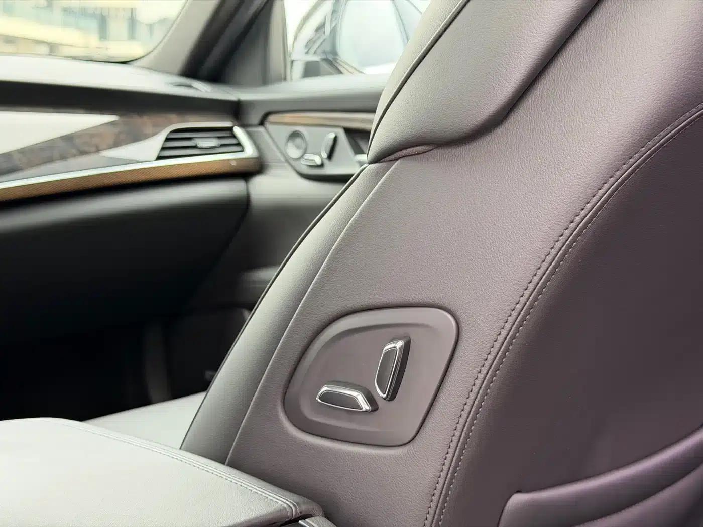 2017 Cadillac CT6 28T Luxury — миниатюра 12