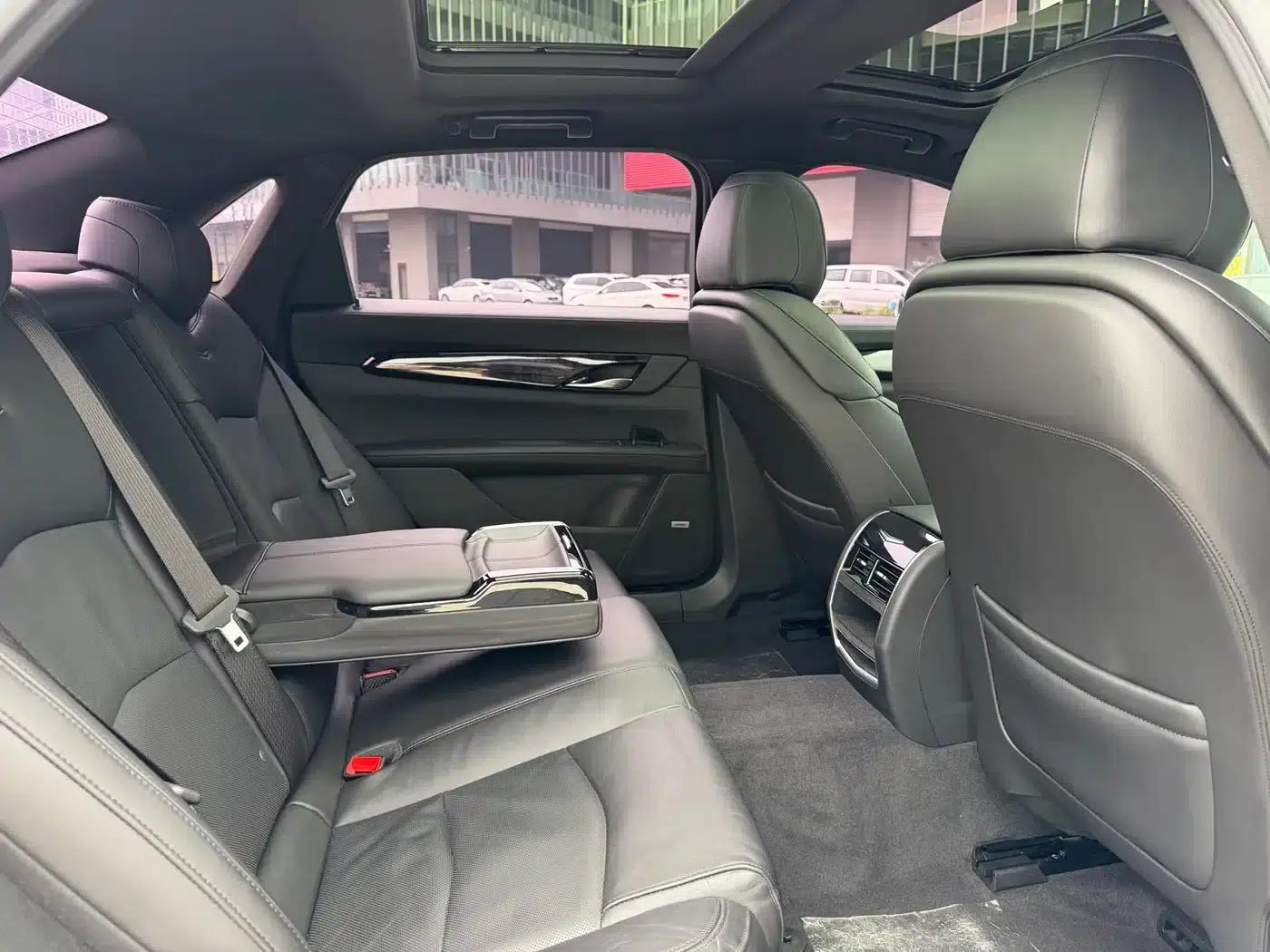 2017 Cadillac CT6 28T Luxury — миниатюра 16
