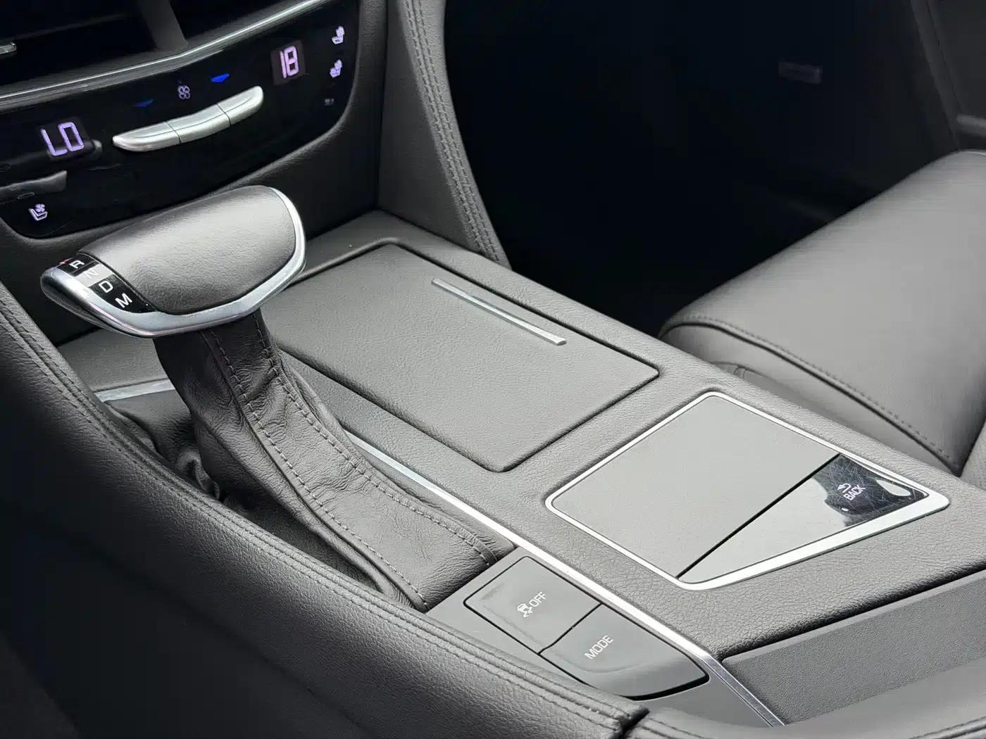 2017 Cadillac CT6 28T Luxury — миниатюра 22