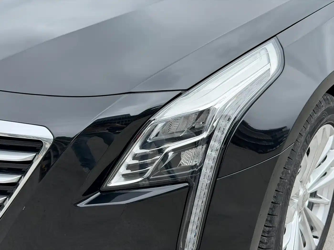 2017 Cadillac CT6 28T Luxury — миниатюра 4