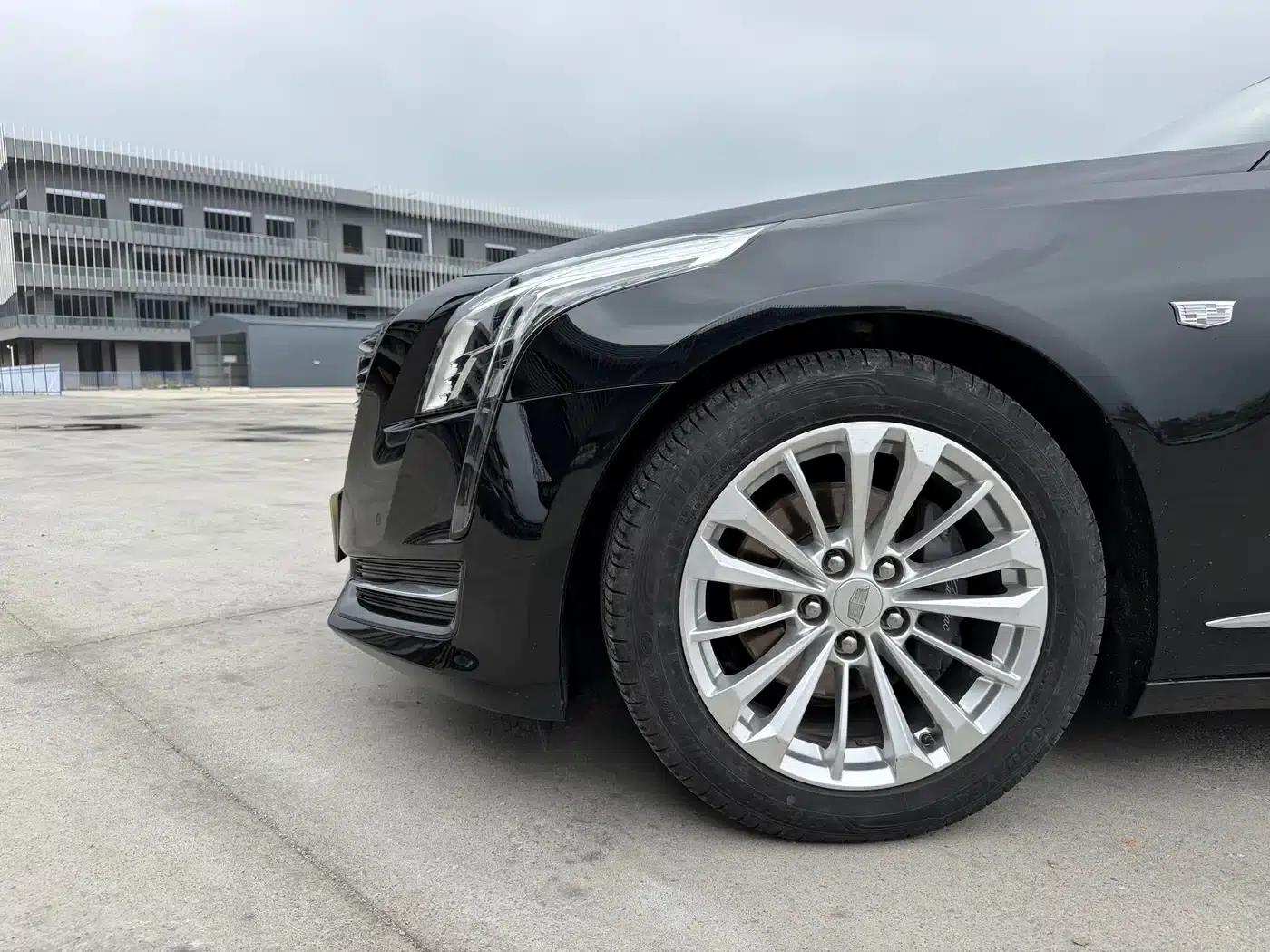 2017 Cadillac CT6 28T Luxury — миниатюра 5