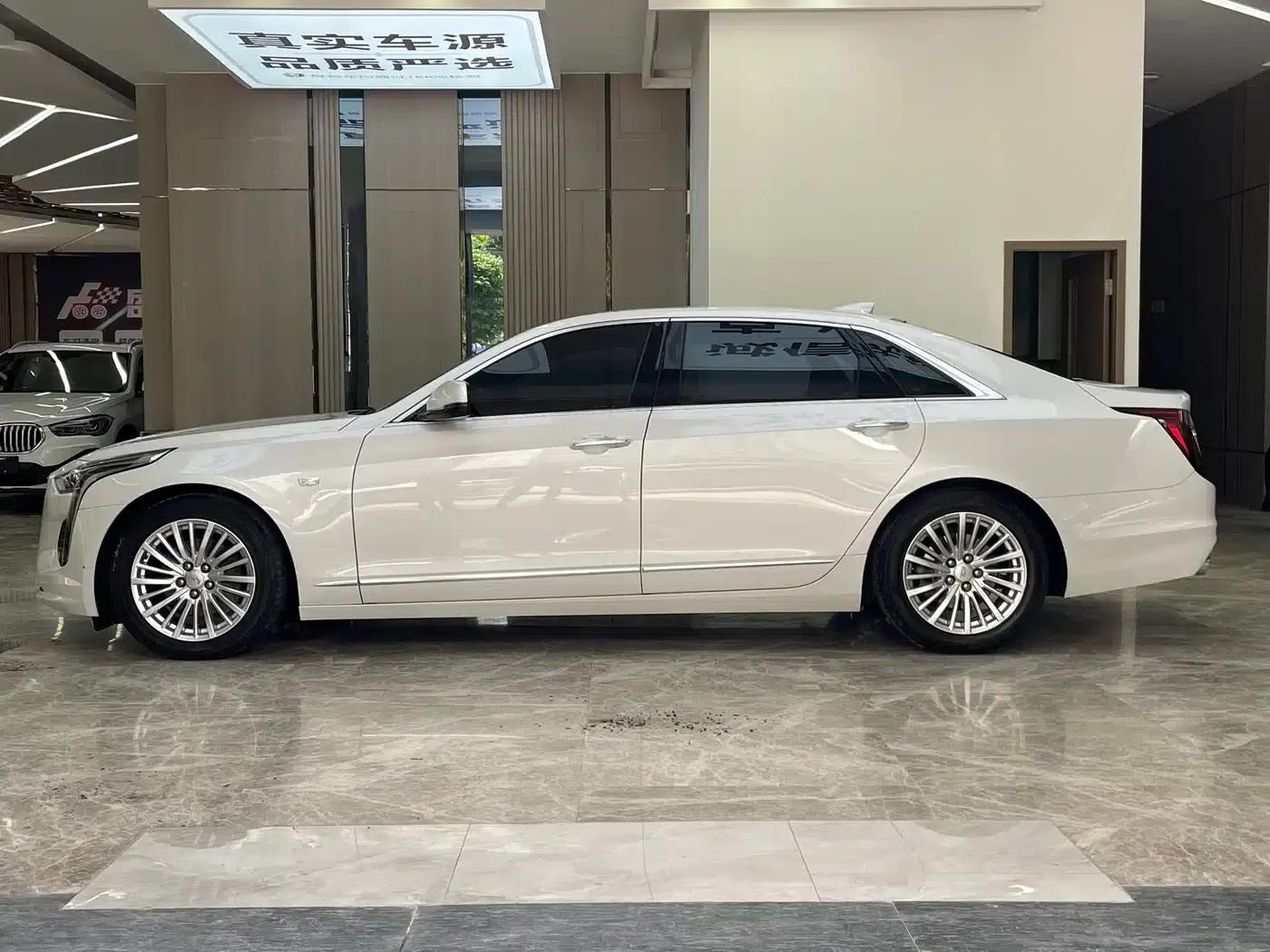 2019 Cadillac CT6 28T Fashion Edition — миниатюра 4