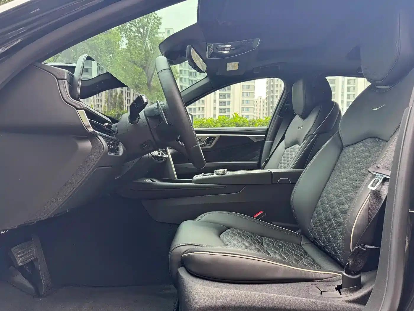 2023 Cadillac CT6 28T Platinum — миниатюра 6