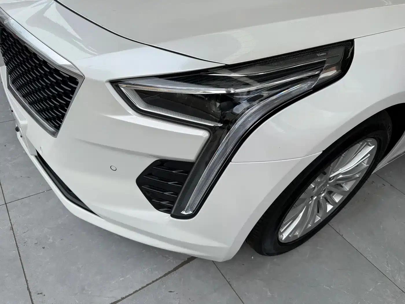 2021 Cadillac CT6 28T Luxury — миниатюра 16