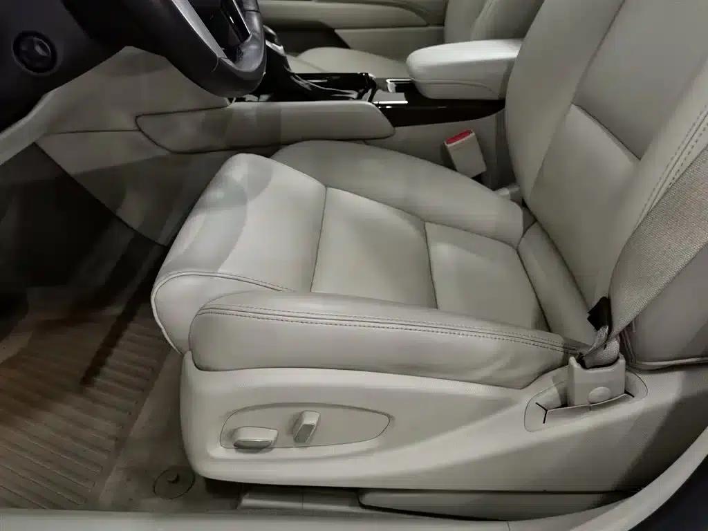 2017 Cadillac XTS 28T Technology Edition — миниатюра 20