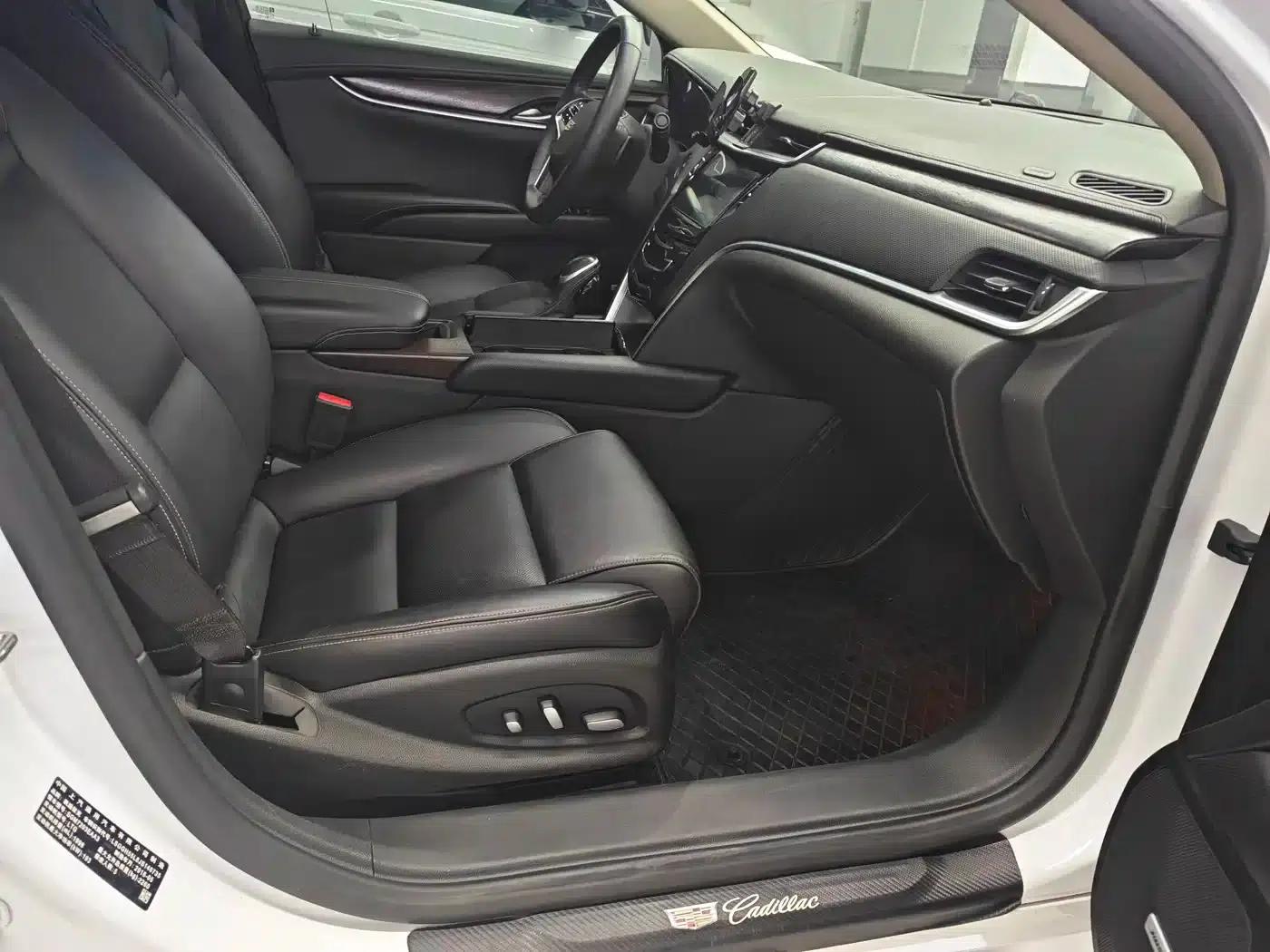 2018 Cadillac XTS 28T Elite — миниатюра 12
