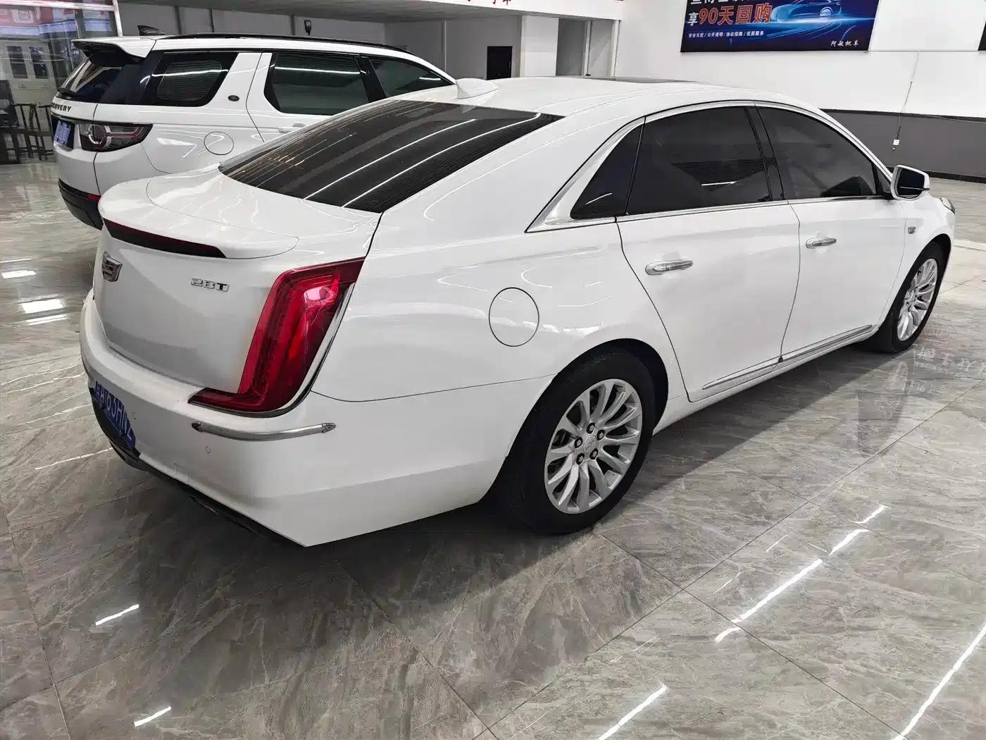 2018 Cadillac XTS 28T Elite — миниатюра 17