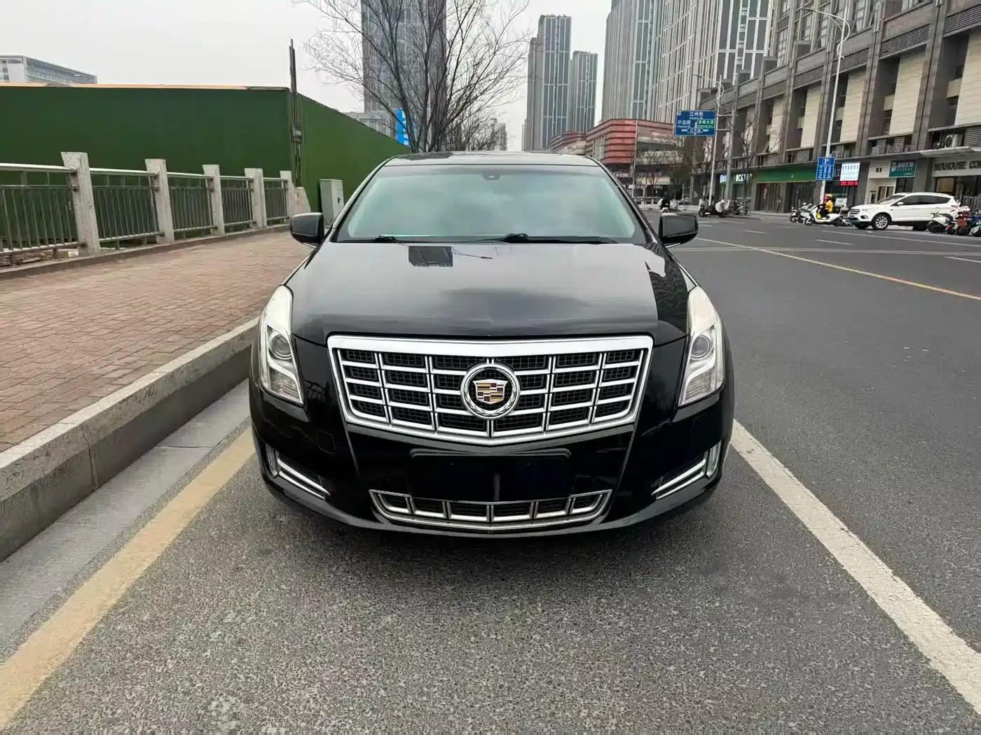 2013 Cadillac XTS 28T Luxury — миниатюра 2