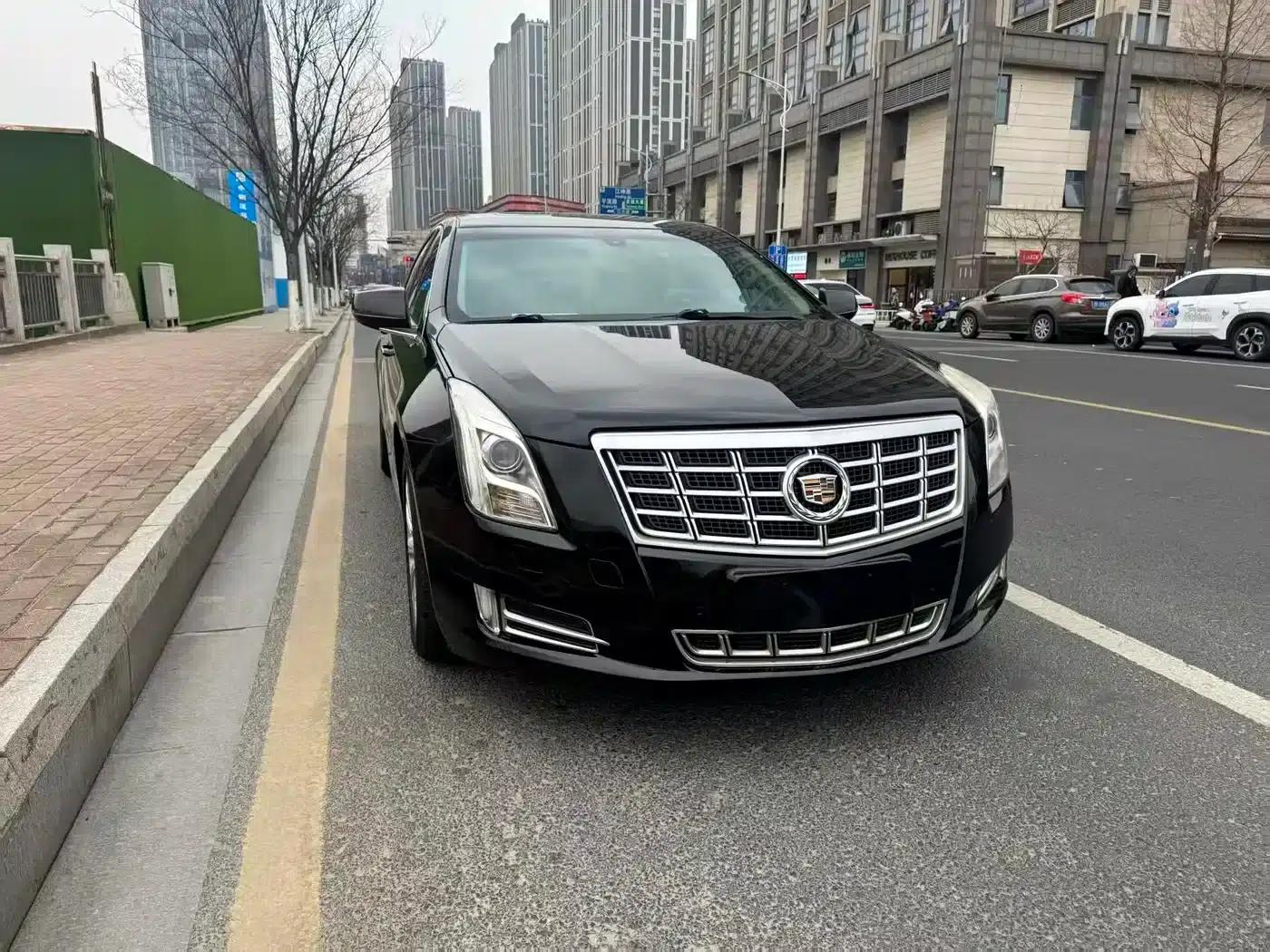 2013 Cadillac XTS 28T Luxury — миниатюра 3