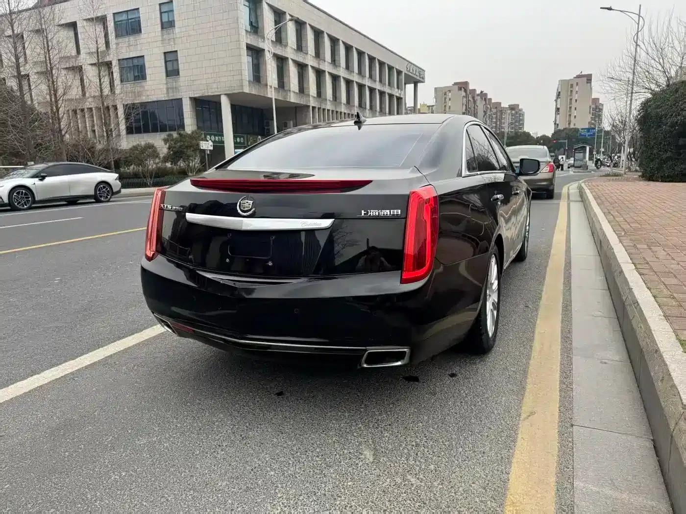 2013 Cadillac XTS 28T Luxury — миниатюра 4