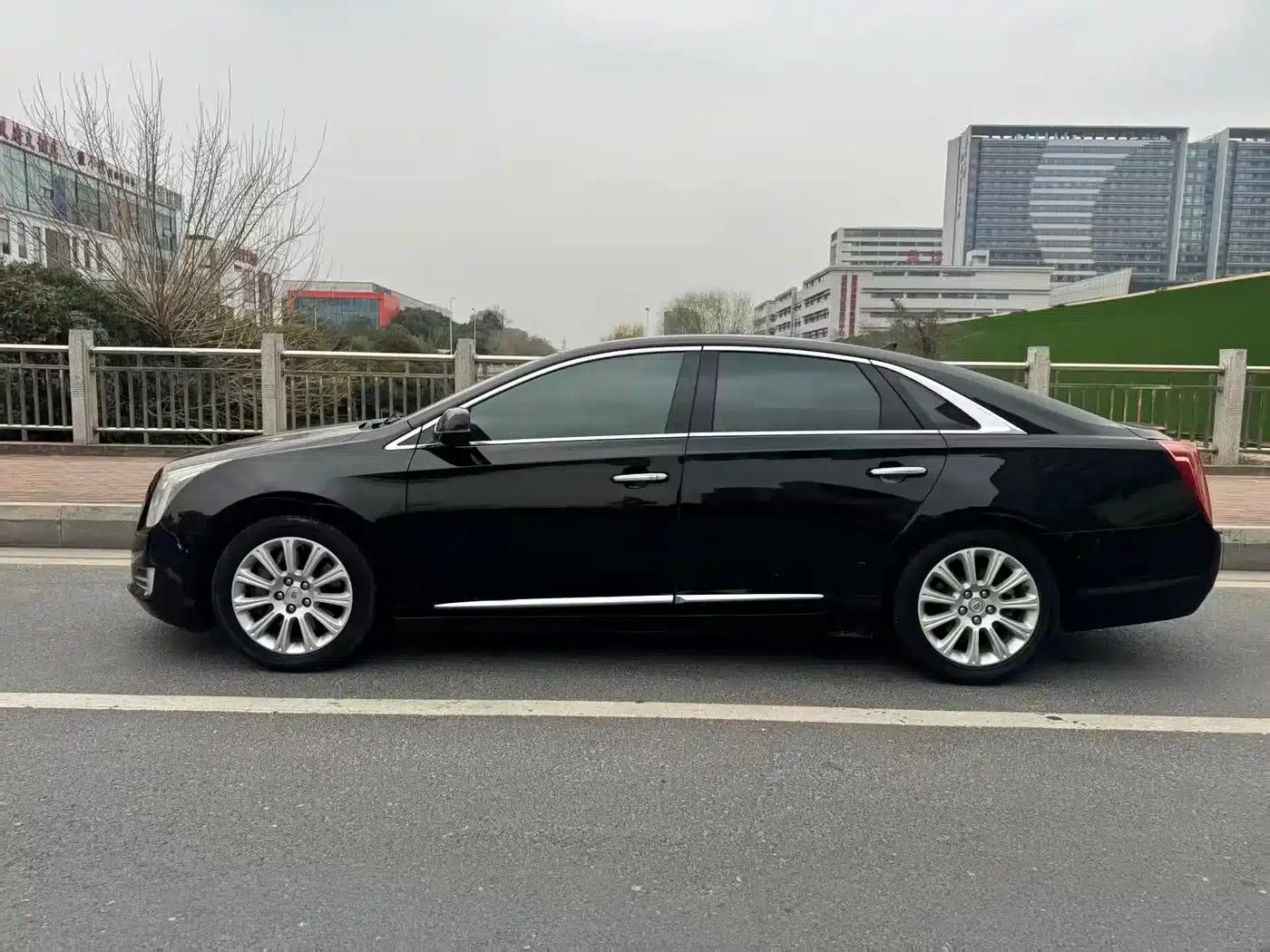 2013 Cadillac XTS 28T Luxury — миниатюра 5