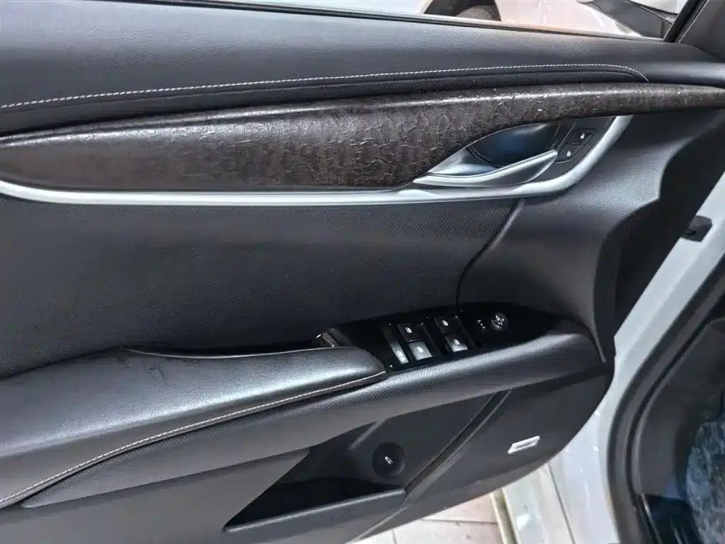 2018 Cadillac XTS 28T Technology Edition — миниатюра 11