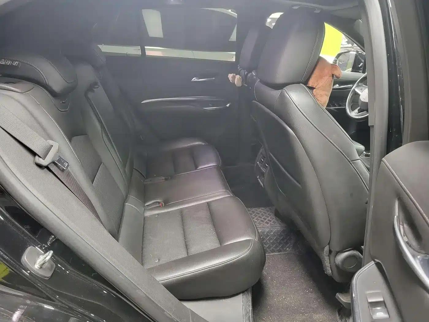 Cadillac XT4 2022 28T 2WD Fashion Edition — миниатюра 13