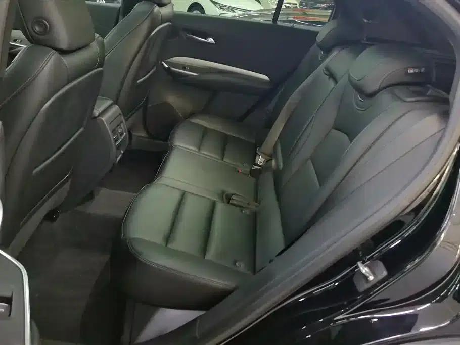2022 Cadillac XT4 28T Two-Wheel Drive Luxury — миниатюра 11