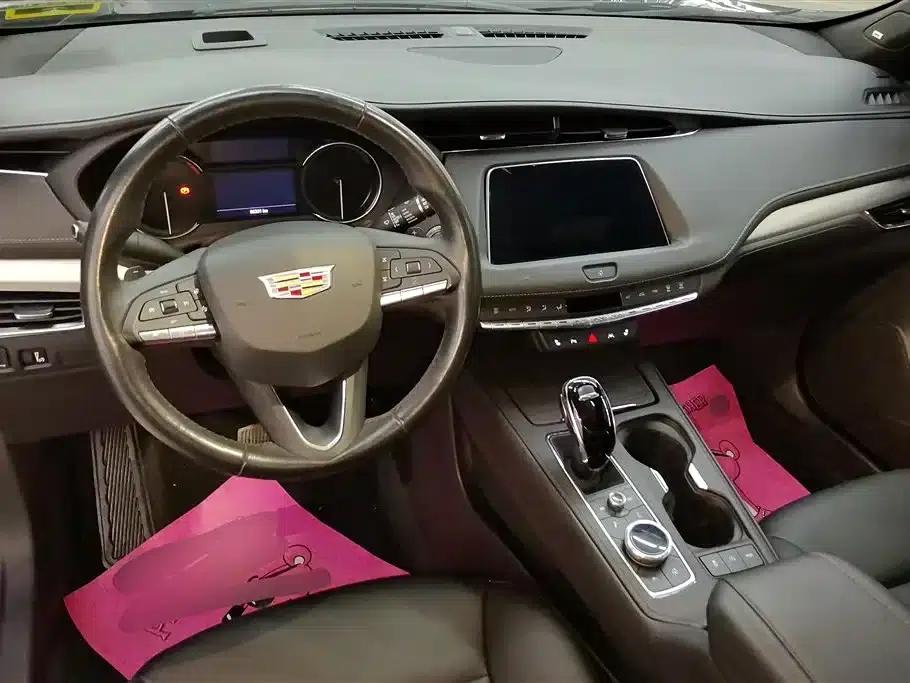 2022 Cadillac XT4 28T Two-Wheel Drive Luxury — миниатюра 12