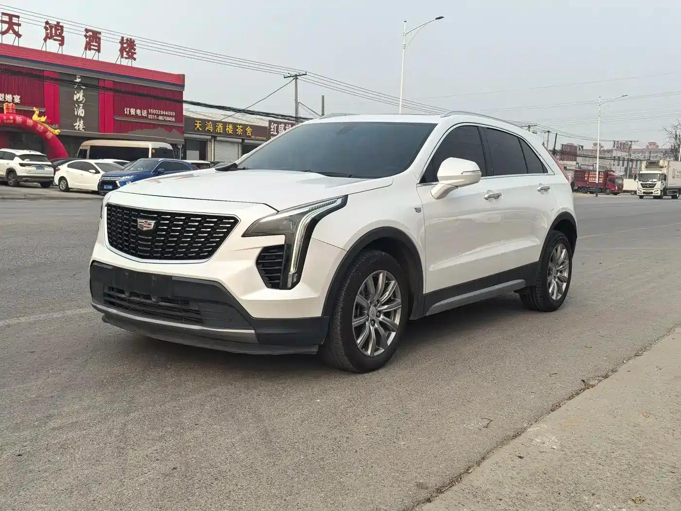 2020 Cadillac XT4 Facelift 28T Two-Wheel Drive Premium Model — миниатюра 1