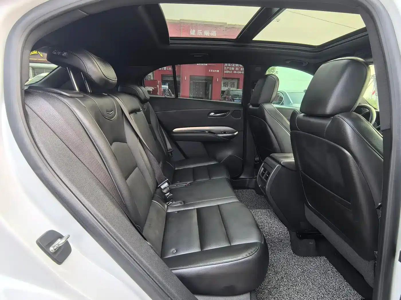 2020 Cadillac XT4 Facelift 28T Two-Wheel Drive Premium Model — миниатюра 12