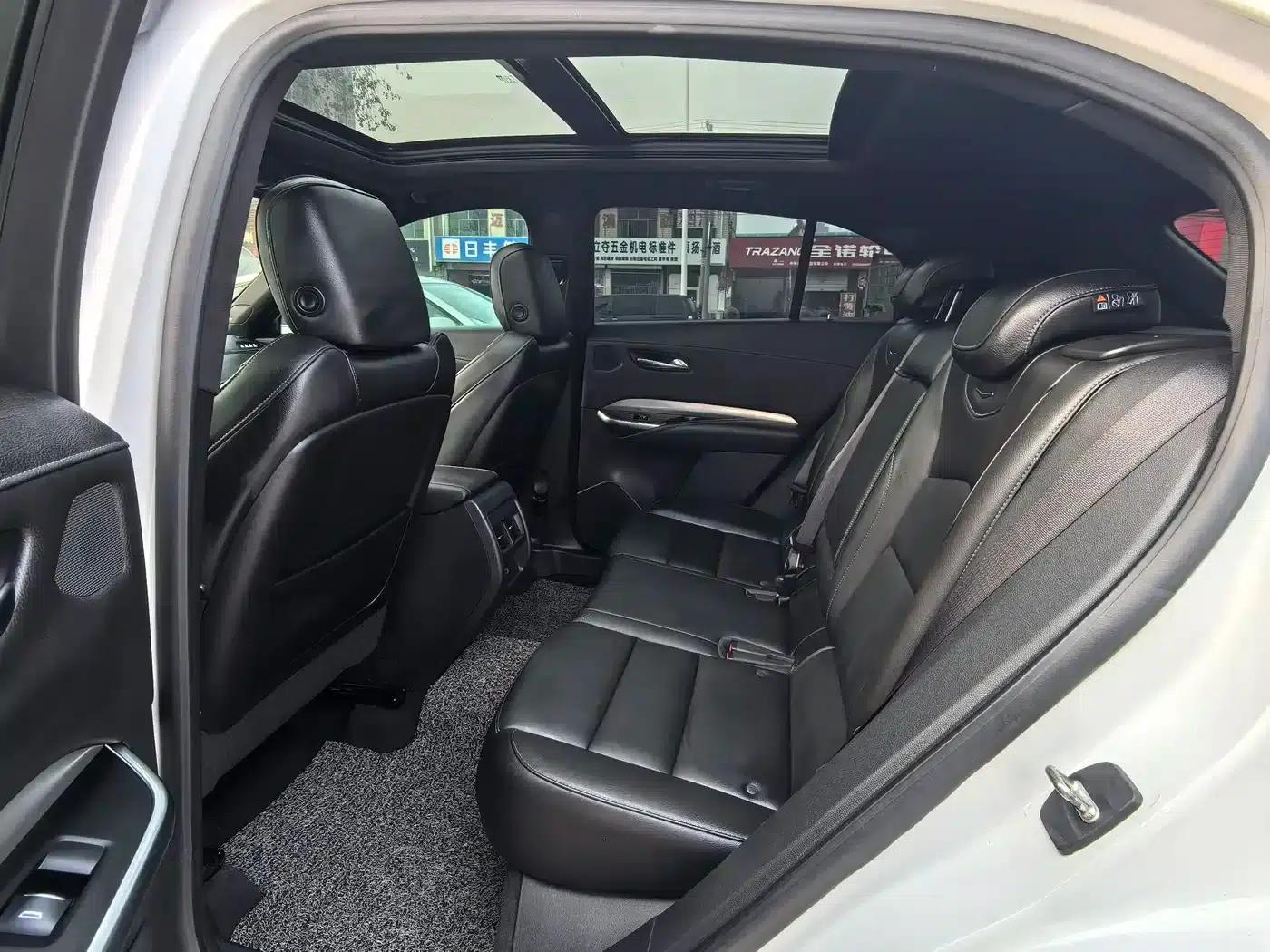 2020 Cadillac XT4 Facelift 28T Two-Wheel Drive Premium Model — миниатюра 9