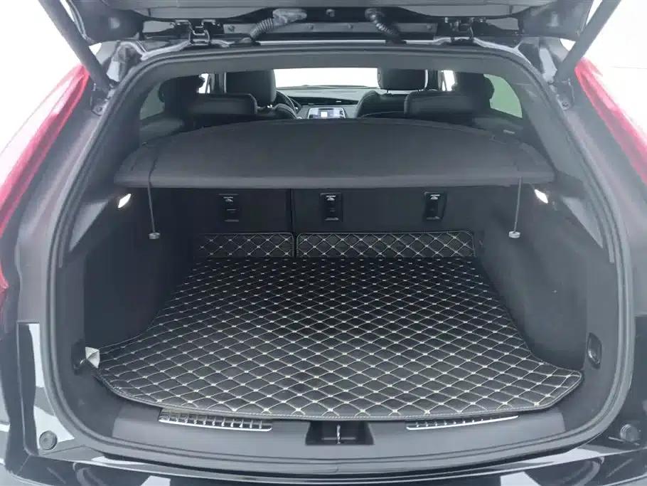 2020 Cadillac XT4 Facelift 28T Two-Wheel Drive Premium Model — миниатюра 4