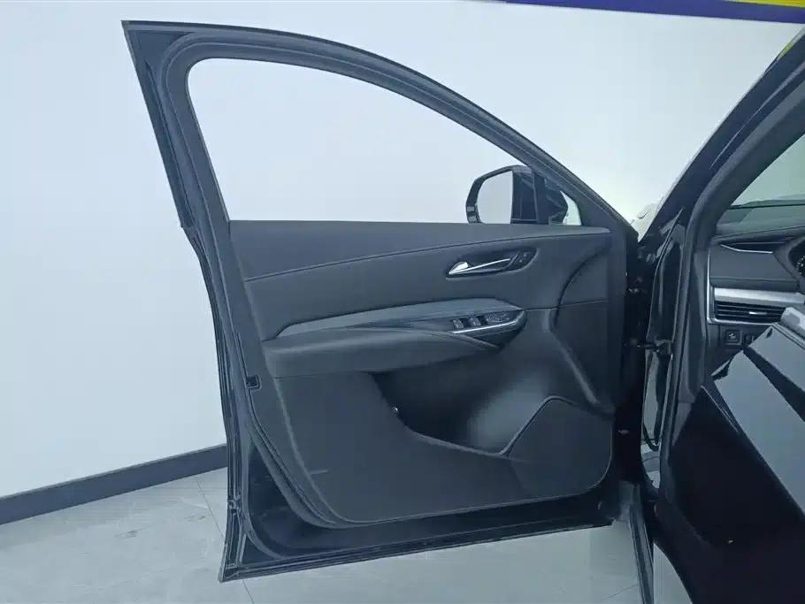 2020 Cadillac XT4 Facelift 28T Two-Wheel Drive Premium Model — миниатюра 7