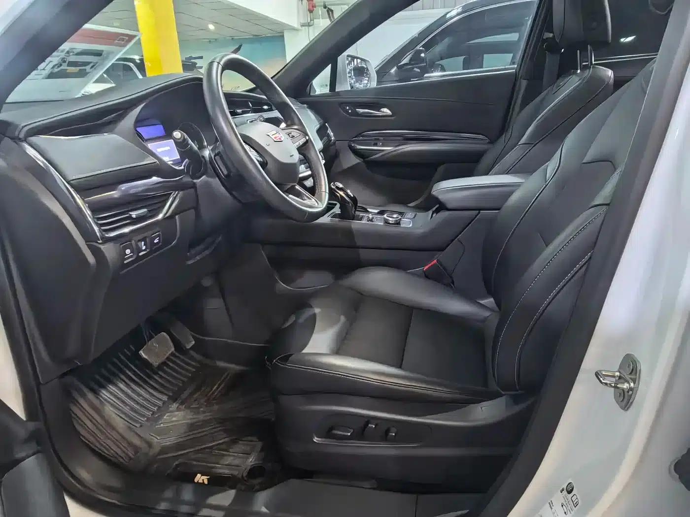 Cadillac XT4 2022 28T 2WD Fashion Edition — миниатюра 3