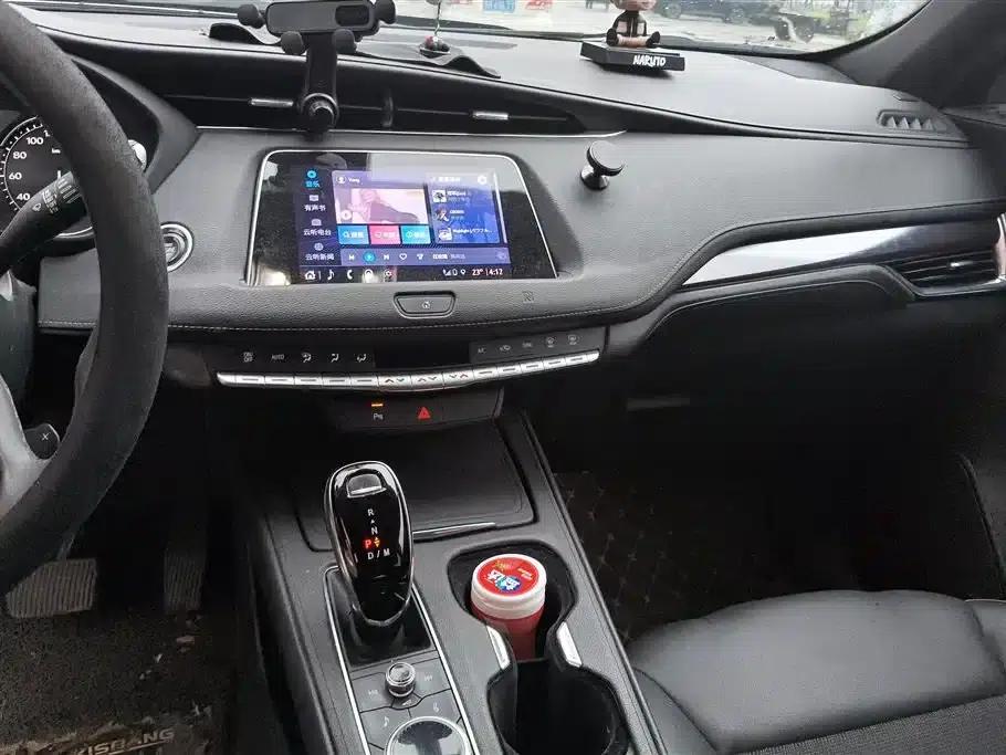Cadillac XT4 2021 28T Two-Wheel Drive Technology Edition — миниатюра 13
