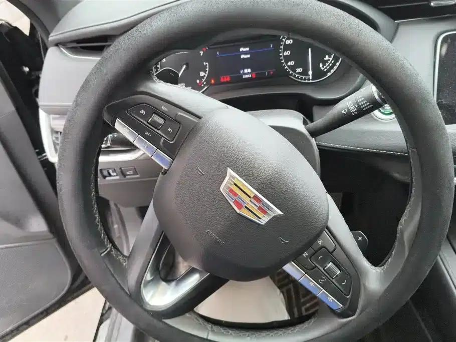 Cadillac XT4 2021 28T Two-Wheel Drive Technology Edition — миниатюра 15
