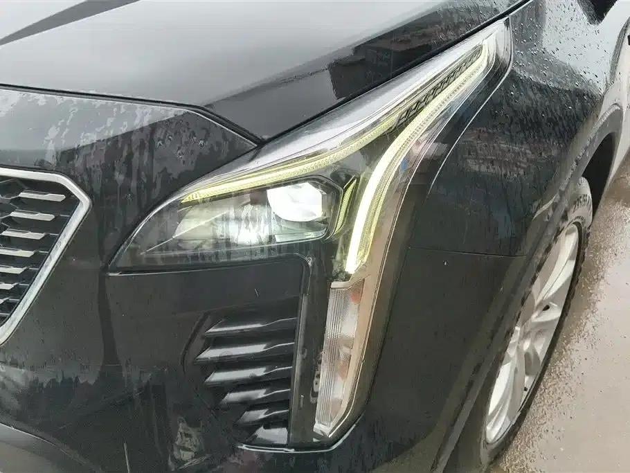 Cadillac XT4 2021 28T Two-Wheel Drive Technology Edition — миниатюра 5