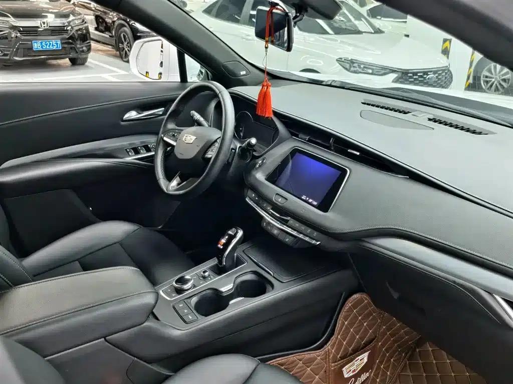 Cadillac XT4 2021 28T Two-Wheel Drive Premium Edition — миниатюра 11