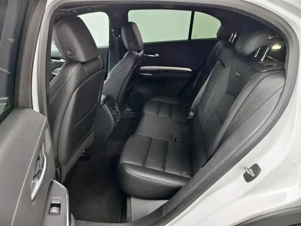 Cadillac XT4 2021 28T Two-Wheel Drive Premium Edition — миниатюра 12