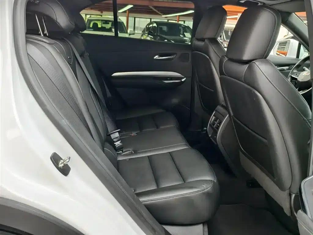 Cadillac XT4 2021 28T Two-Wheel Drive Premium Edition — миниатюра 13