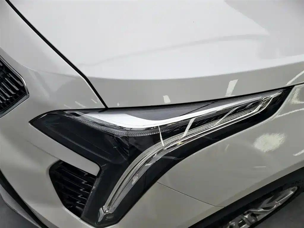 Cadillac XT4 2021 28T Two-Wheel Drive Premium Edition — миниатюра 21