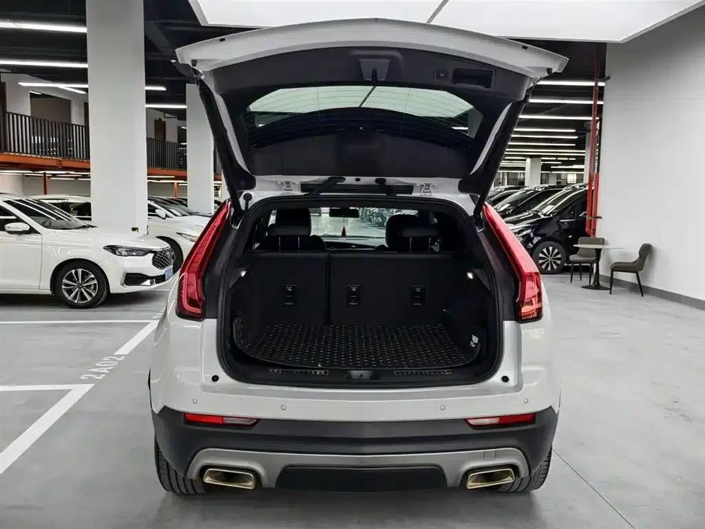 Cadillac XT4 2021 28T Two-Wheel Drive Premium Edition — миниатюра 25