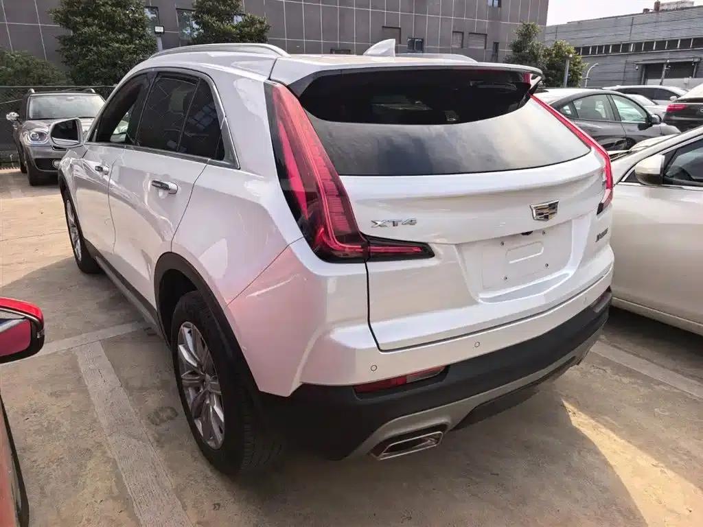Cadillac XT4 2020 28T Two-Wheel Drive Premium Edition — миниатюра 4