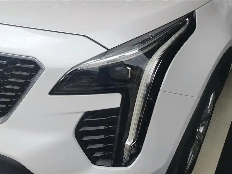 2018 Cadillac XT4 28T Two-Wheel Drive Premium Edition — миниатюра 5