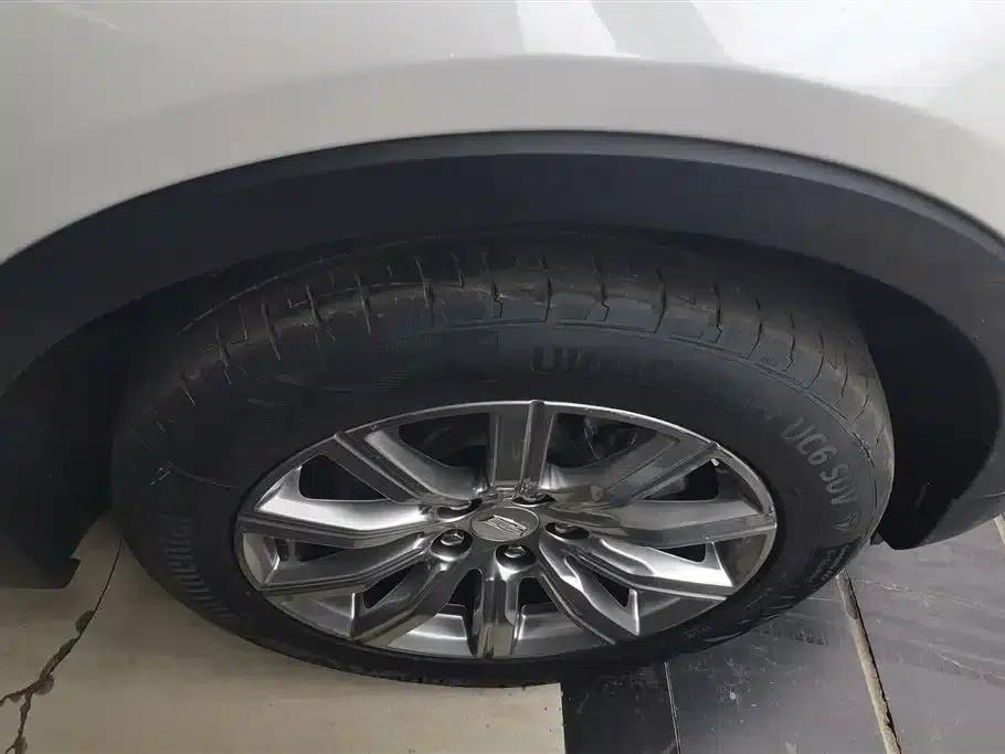 2018 Cadillac XT4 28T Two-Wheel Drive Premium Edition — миниатюра 6