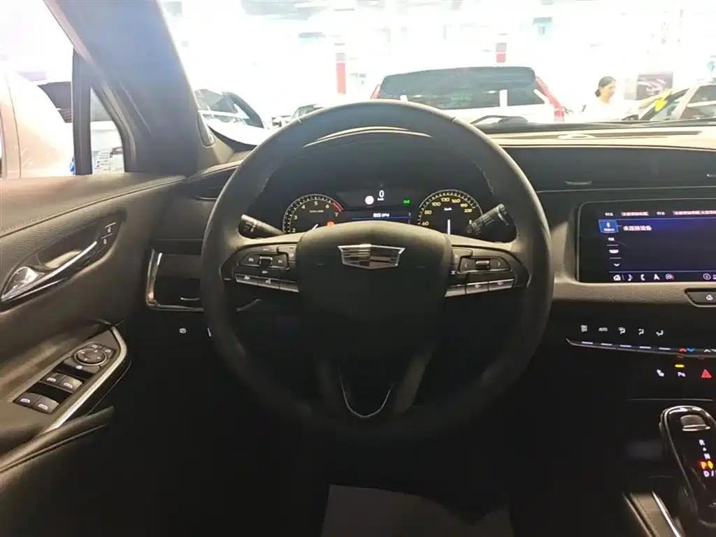2020 Cadillac XT4 Facelift 28T Two-Wheel Drive Premium Model — миниатюра 11