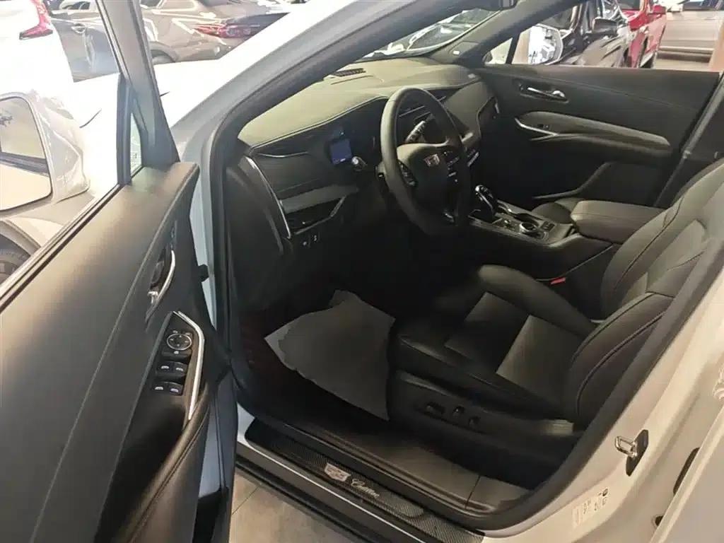 2020 Cadillac XT4 Facelift 28T Two-Wheel Drive Premium Model — миниатюра 16