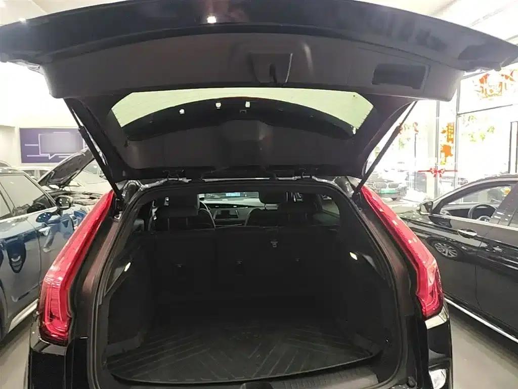 2020 Cadillac XT4 Facelift 28T Two-Wheel Drive Technical Edition — миниатюра 19